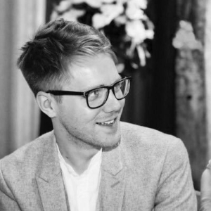 CodeSource — CodeCourse – Build a File Marketplace with Laravel 2024-1