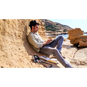 Blogging for a Living – Perfect Small Budget Project 2025-1